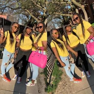 Meet your Posher, Monique